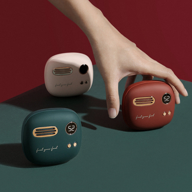 2-in-1 Hand Warmer & Power Bank – Up to 5 Hours per Charge