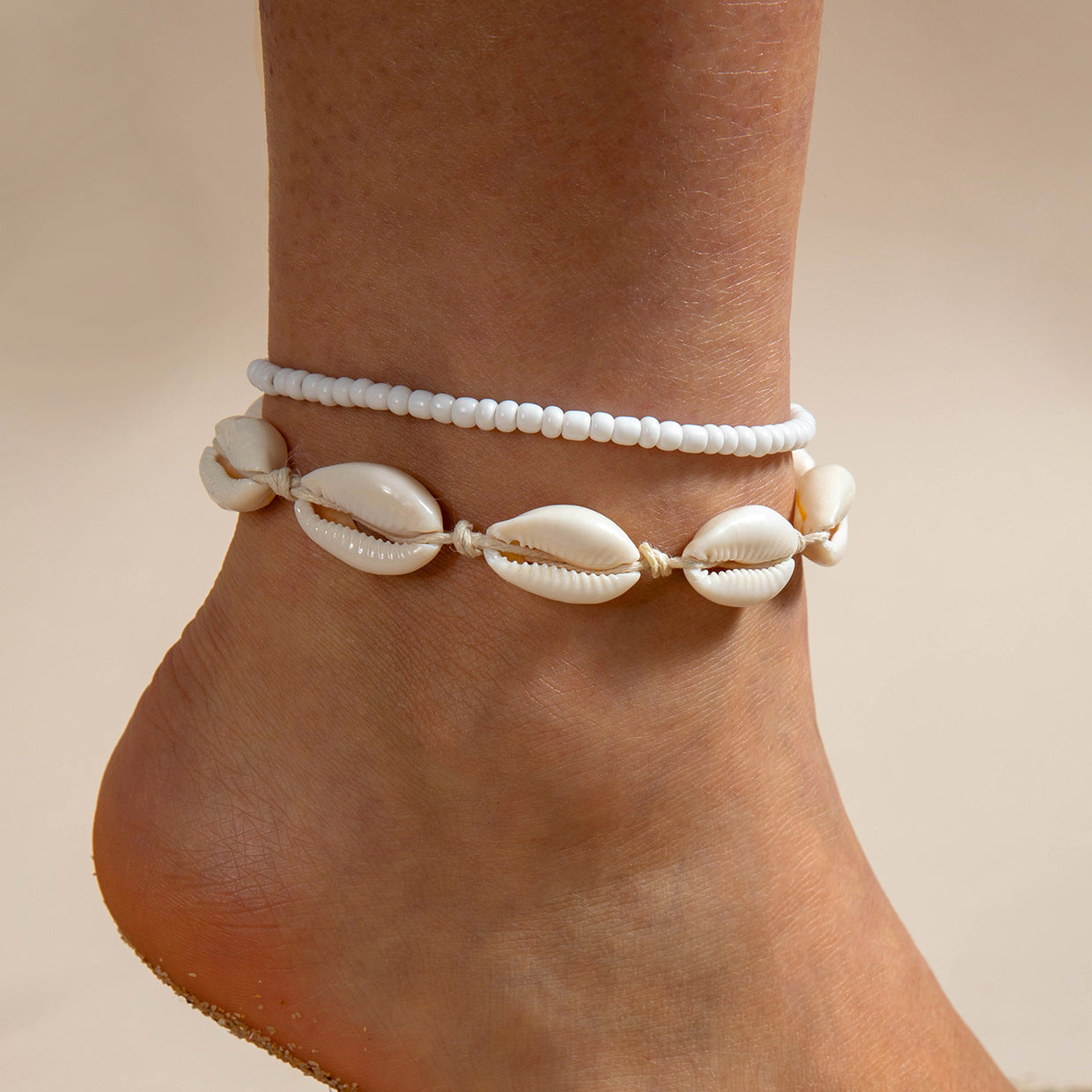 Handmade Shell Anklet – Color-Contrast Resin Beads, Boho Beach Foot Chain